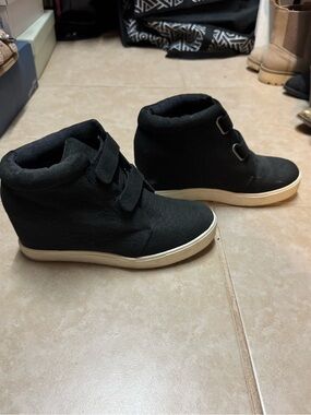 Coconuts by Matisse Black Wedge Sneakers with Velcro closure
